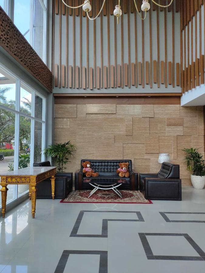 Ramada By Wyndham Yogyakarta Sleman (Yogyakarta) Exterior foto