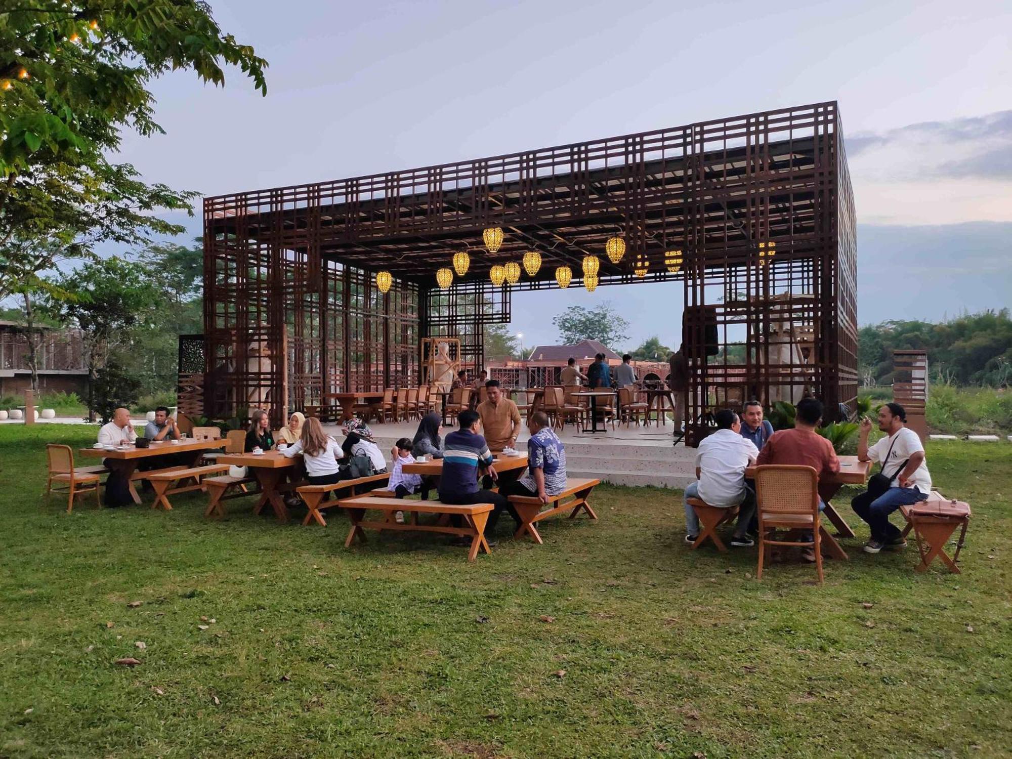 Ramada By Wyndham Yogyakarta Sleman (Yogyakarta) Exterior foto