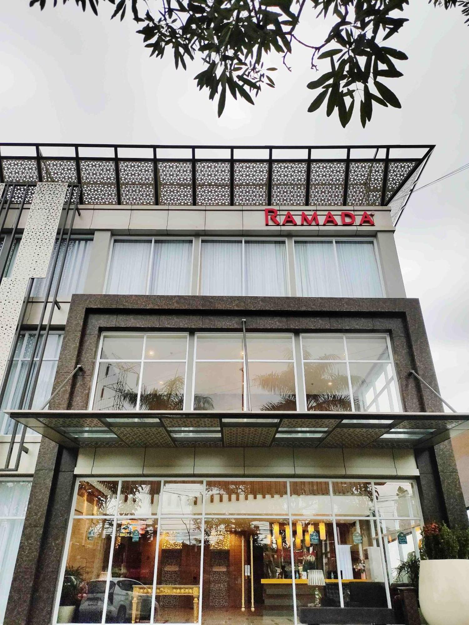 Ramada By Wyndham Yogyakarta Sleman (Yogyakarta) Exterior foto